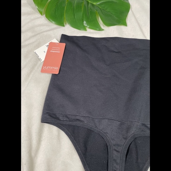 NWT $34 Yummie Shapewear Seamless High Waist‎ Thong in Black [SZ M/L ] #L913 - Picture 9 of 12